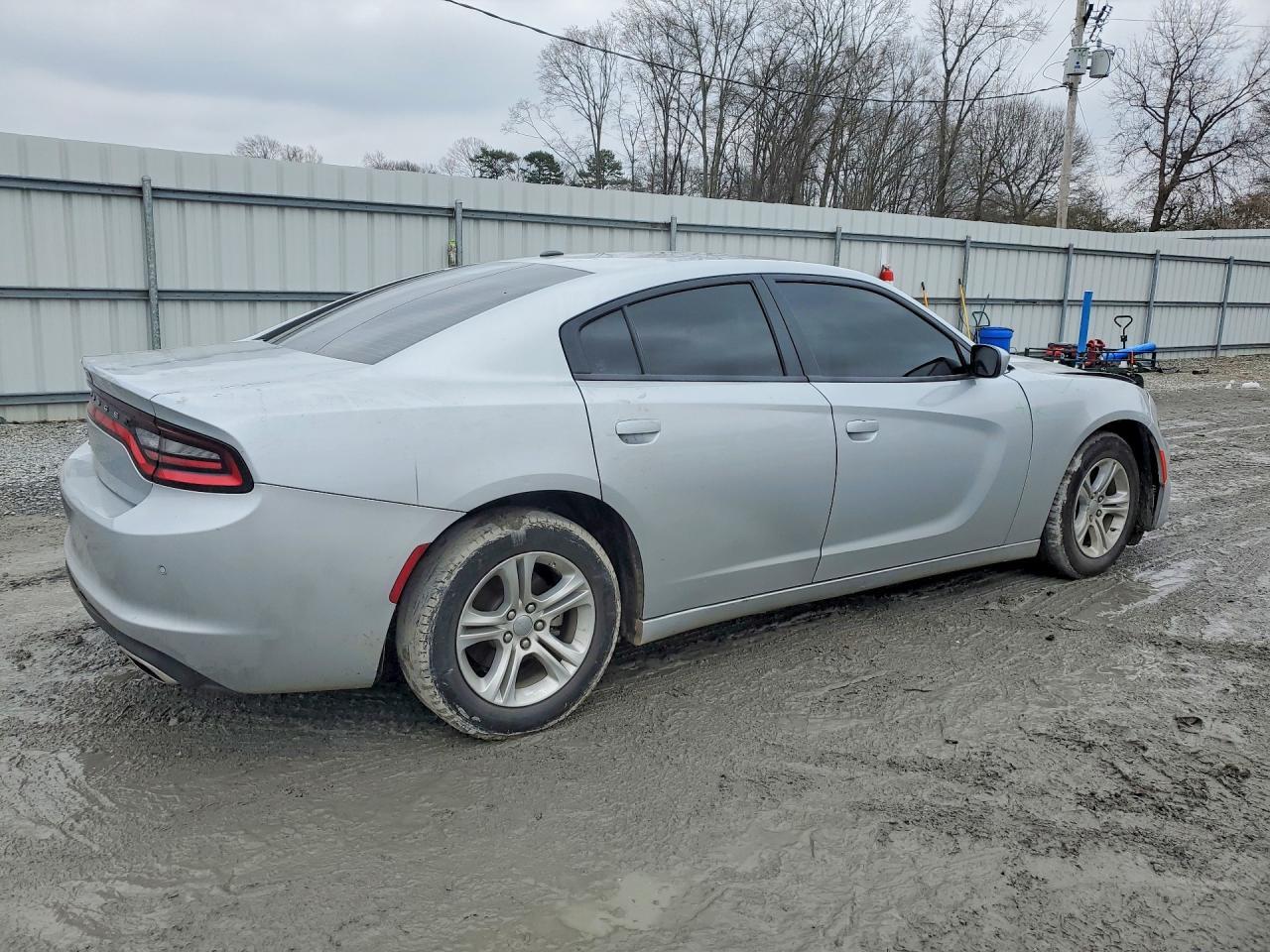 2022 Dodge Charger Sxt - zdjęcie 3