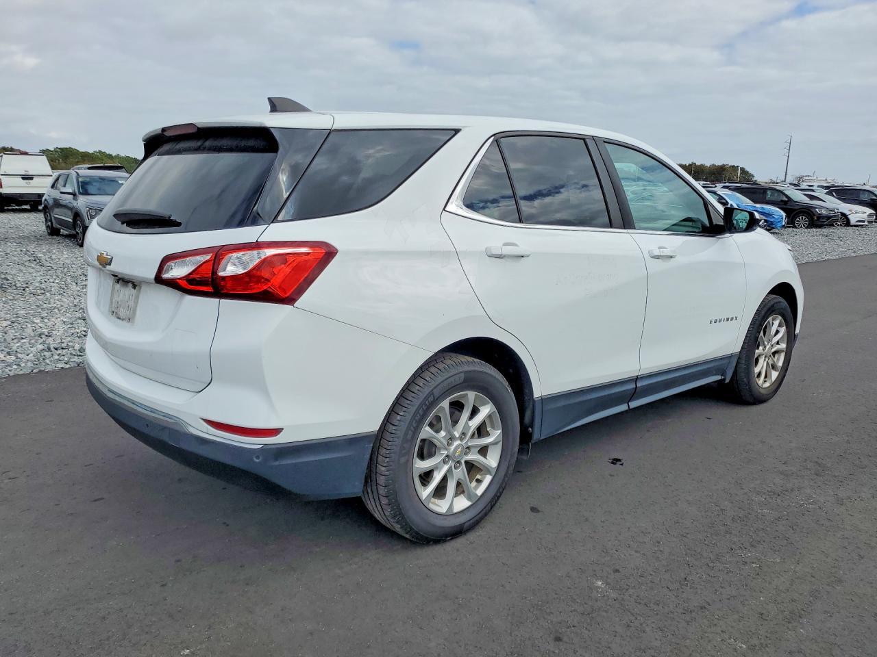2021 Chevrolet Equinox Lt - zdjęcie 3