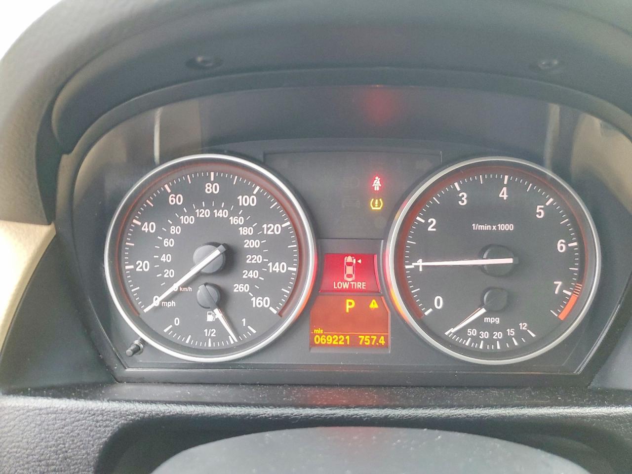 2015 BMW X1 xDrive28I - zdjęcie 9