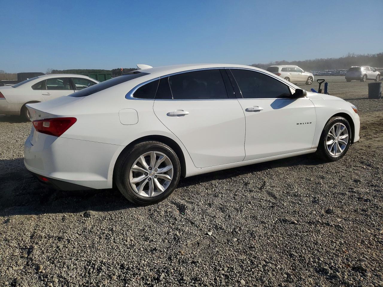 2024 Chevrolet Malibu Lt - zdjęcie 3