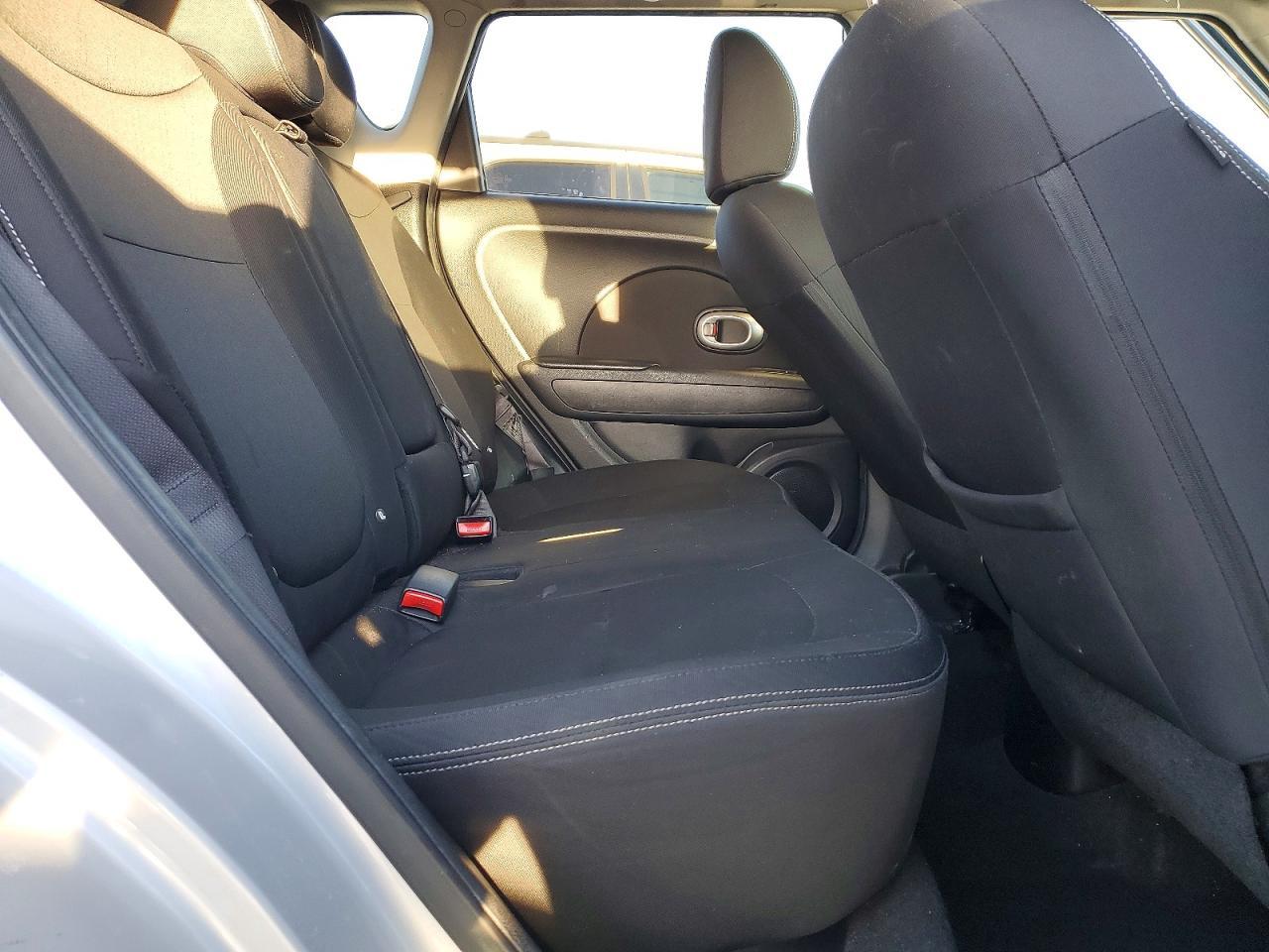 2014 Kia Soul Base - zdjęcie 10