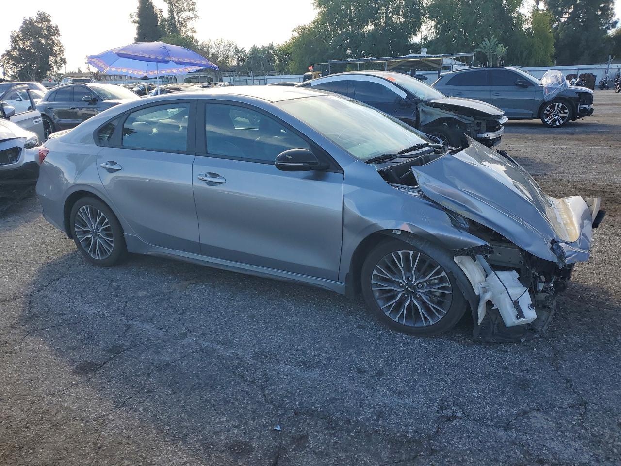 2024 Kia Forte Gt Line - zdjęcie 4