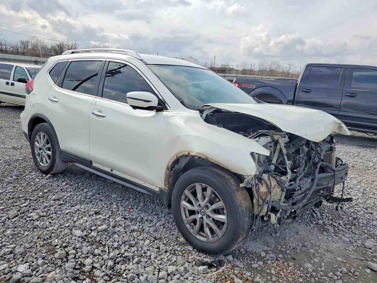 2018 Nissan Rogue Sv - zdjęcie 4