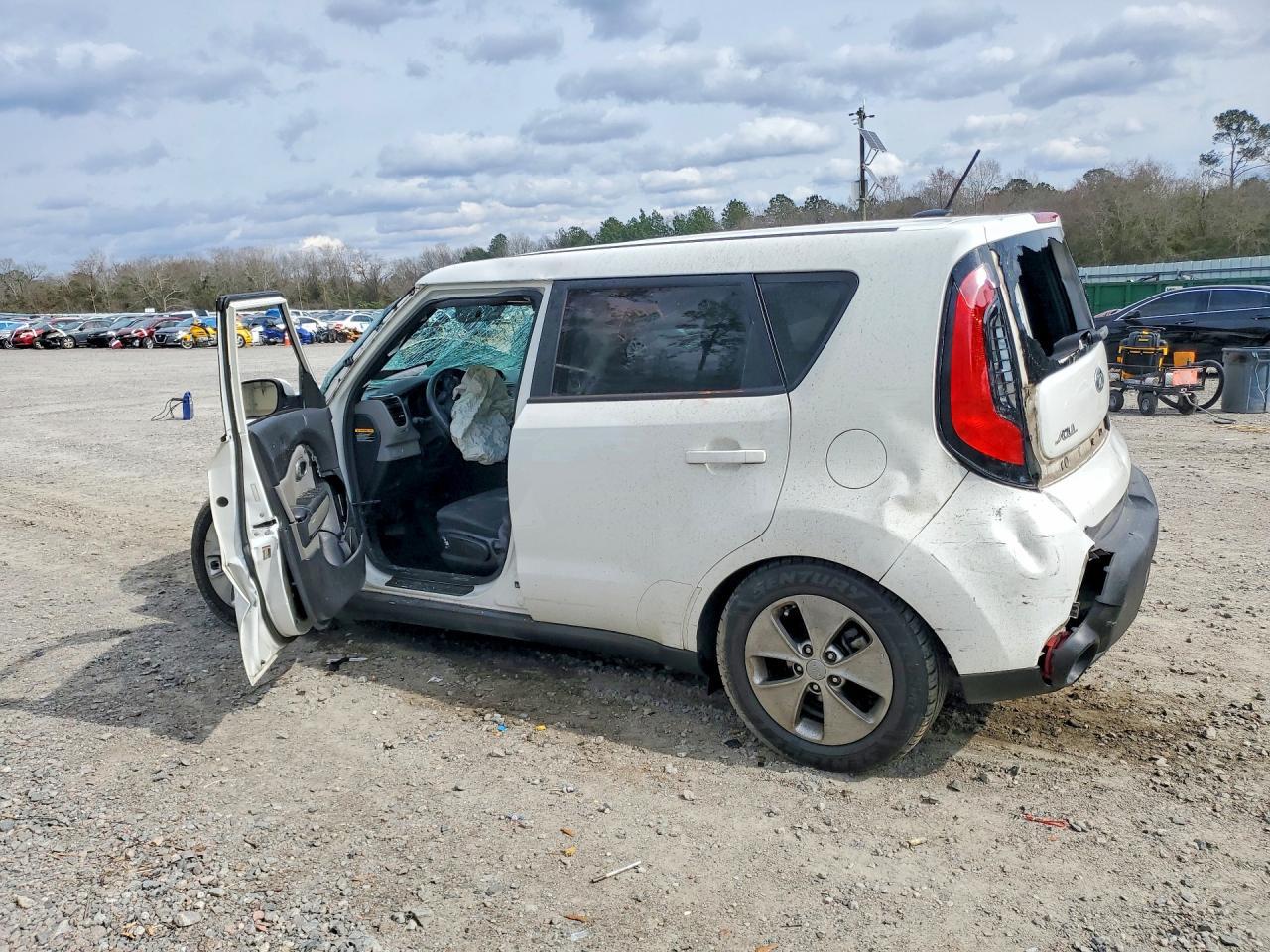 2016 Kia Soul Base - zdjęcie 2