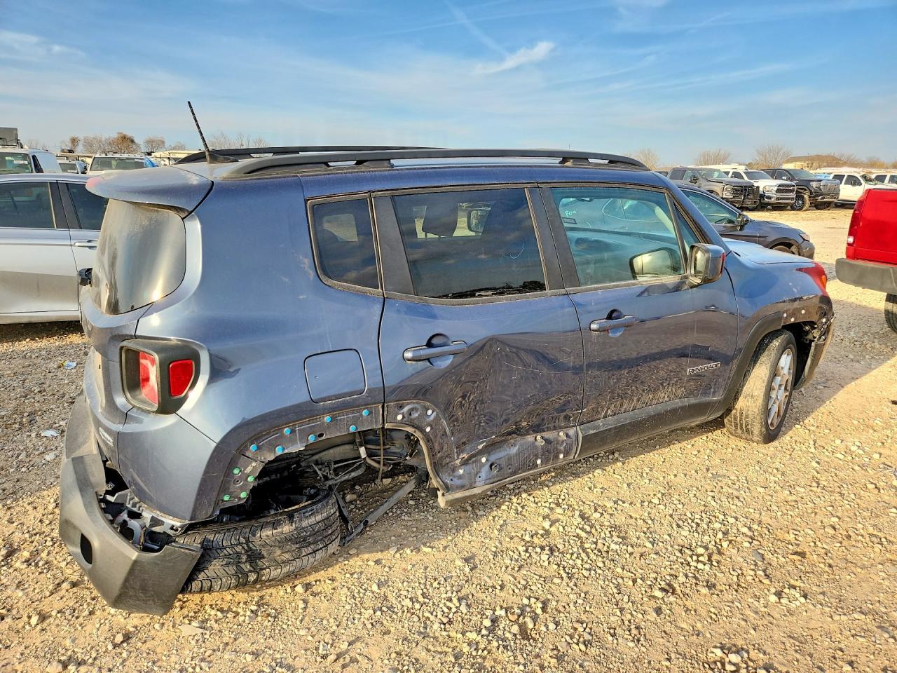 2019 Jeep Renegade Latitude - zdjęcie 3