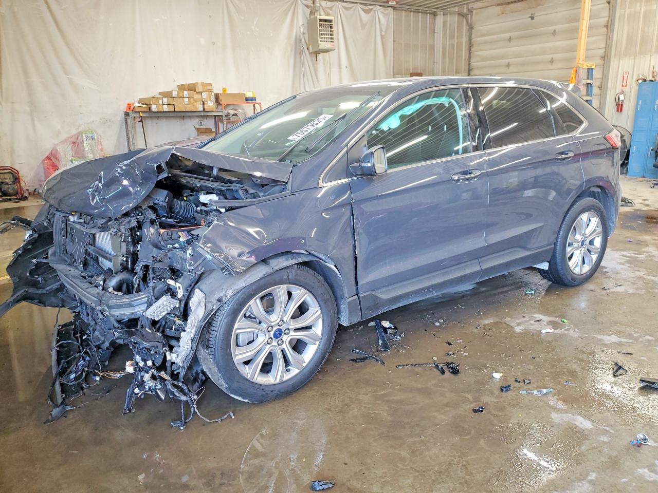 2021 Ford Edge Titanium - zdjęcie główne