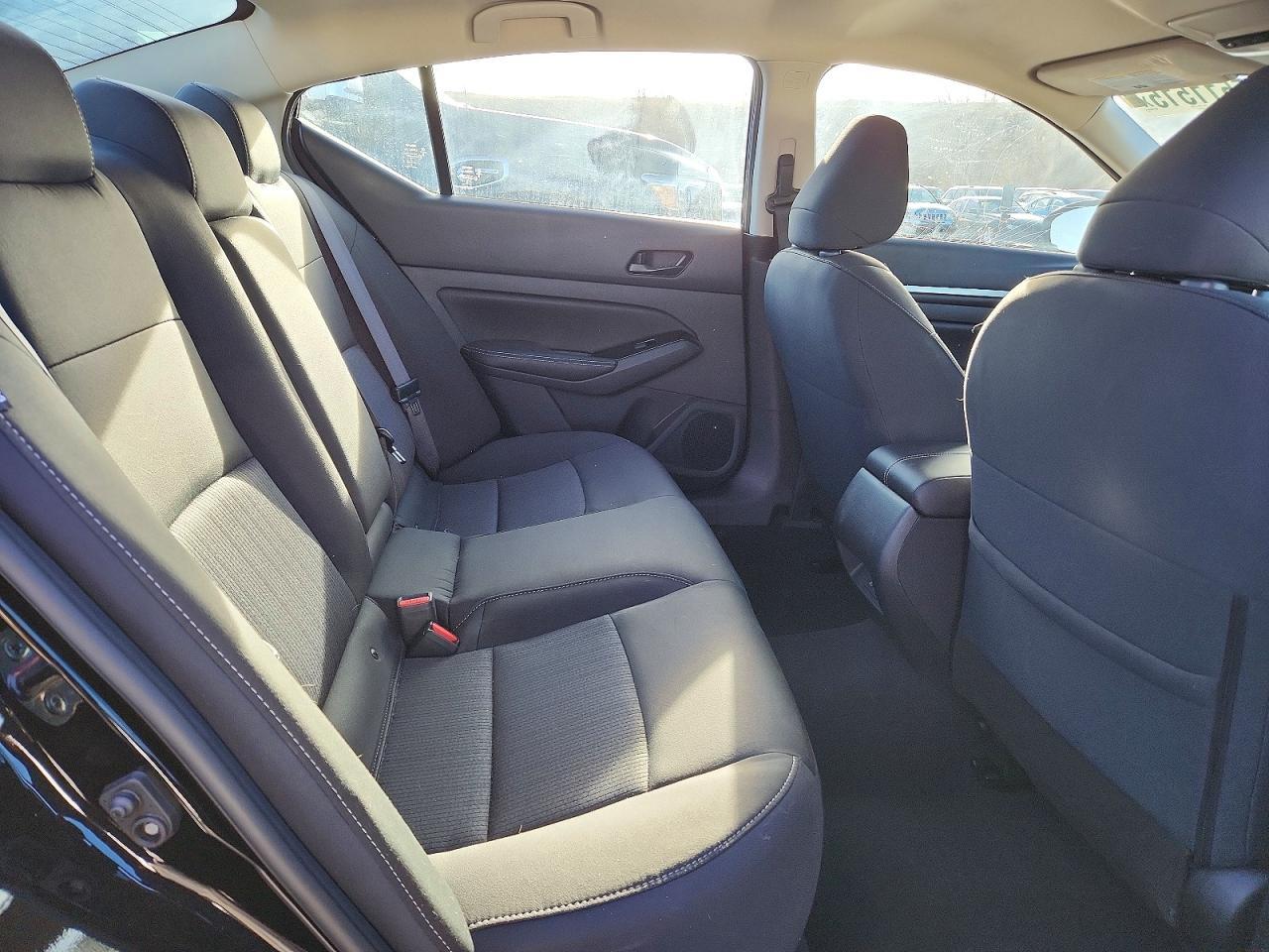 2023 Nissan Altima Sv - zdjęcie 10