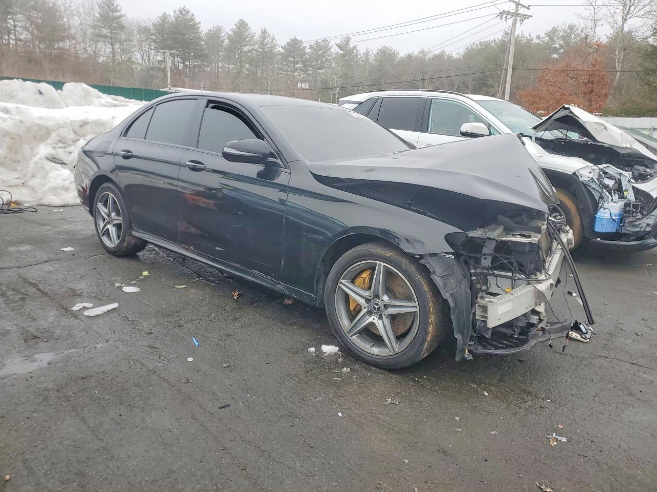 2018 Mercedes-Benz E 300 4Matic - zdjęcie 4