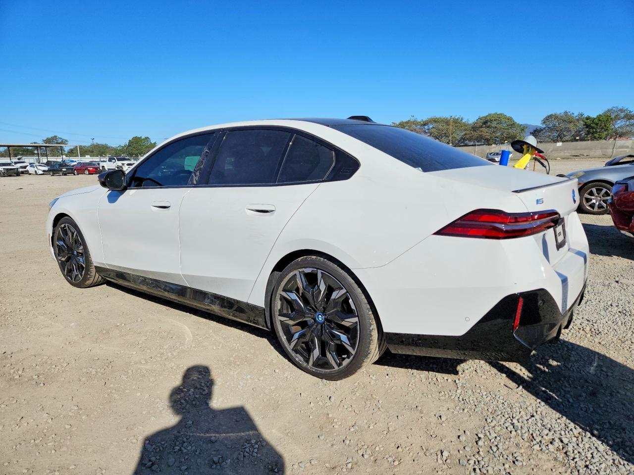 2025 BMW I5 M60 - zdjęcie 2