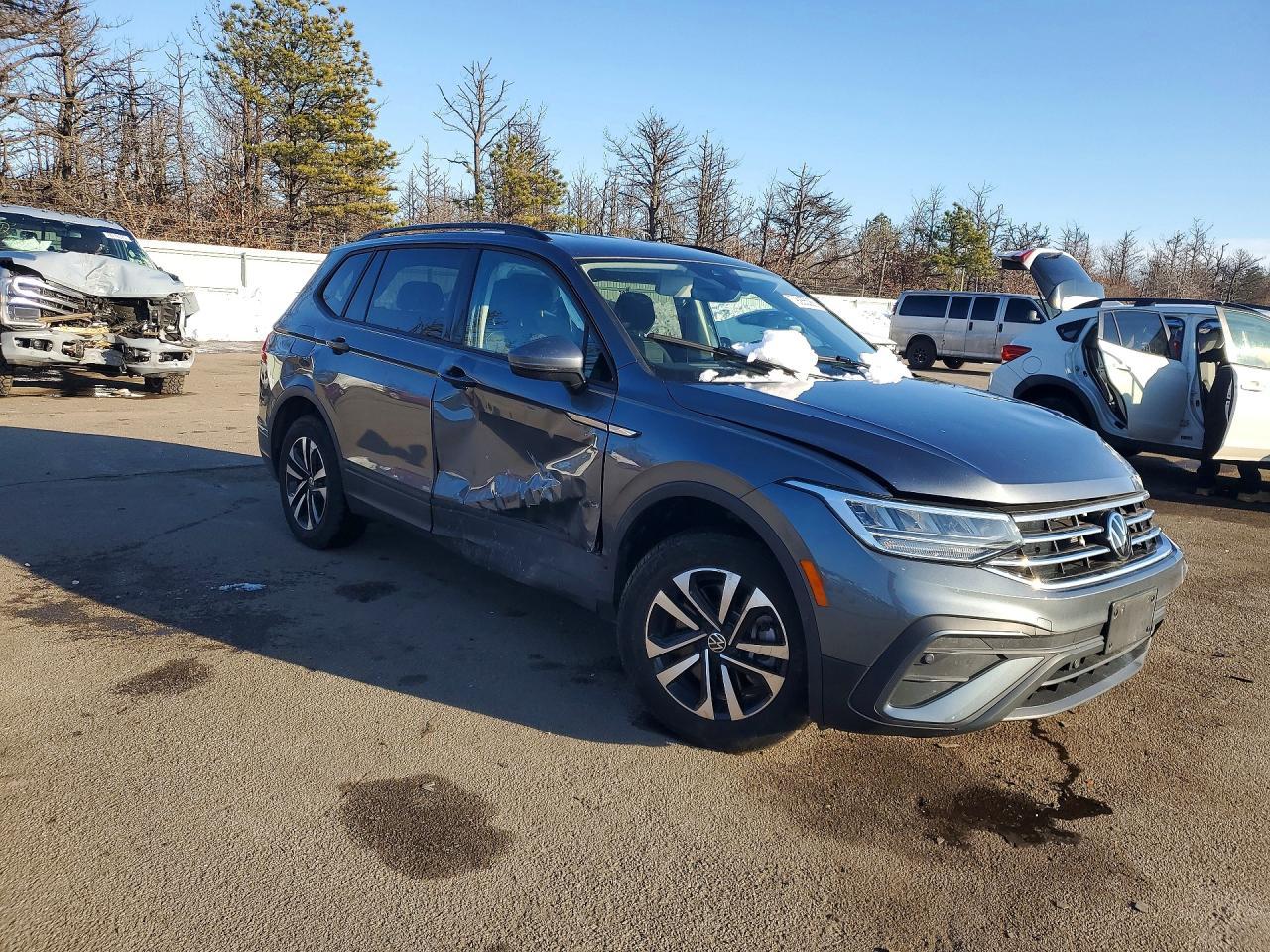 2024 Volkswagen Tiguan S - zdjęcie 4