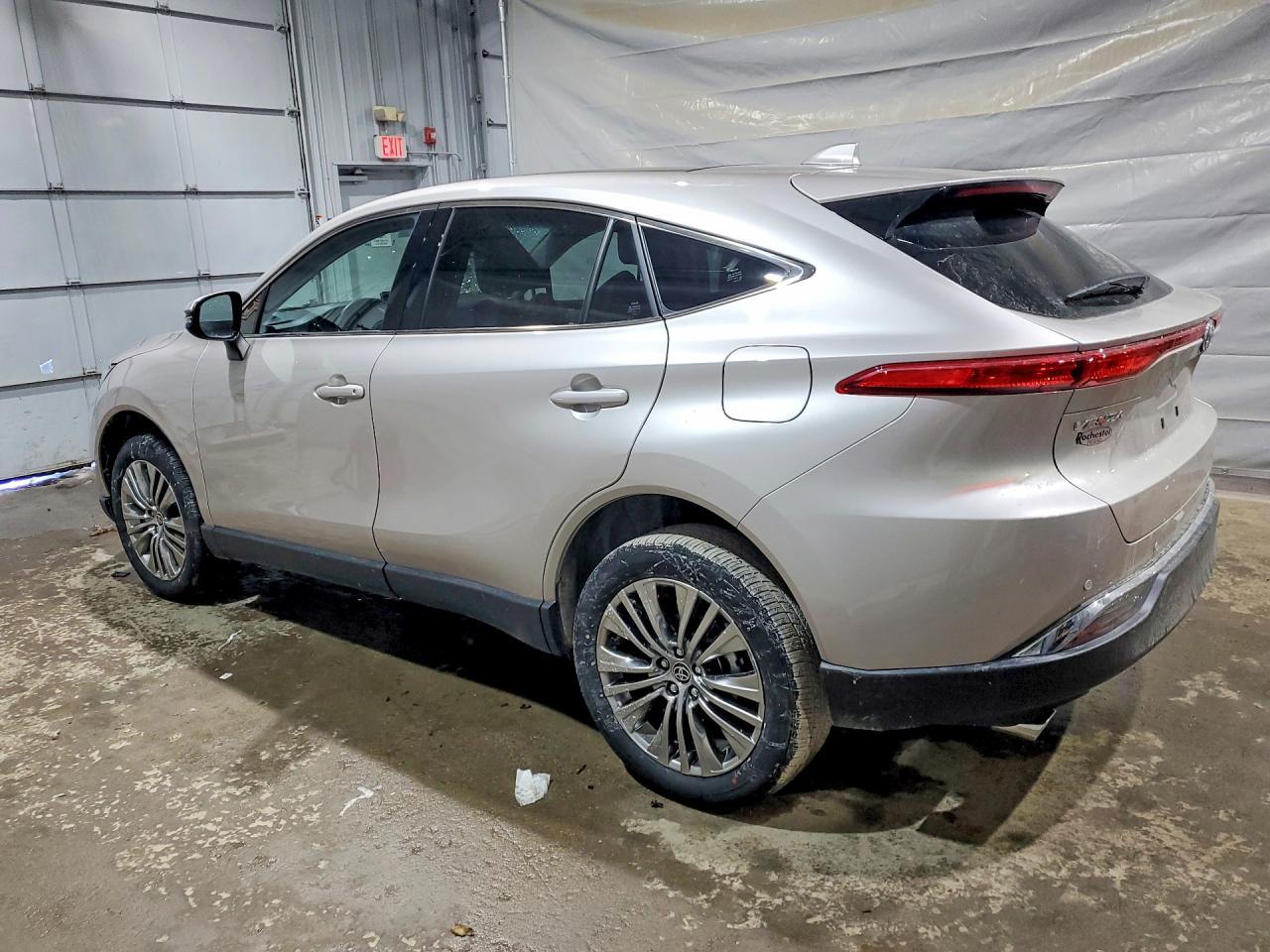 2024 Toyota Venza Limited - zdjęcie 2