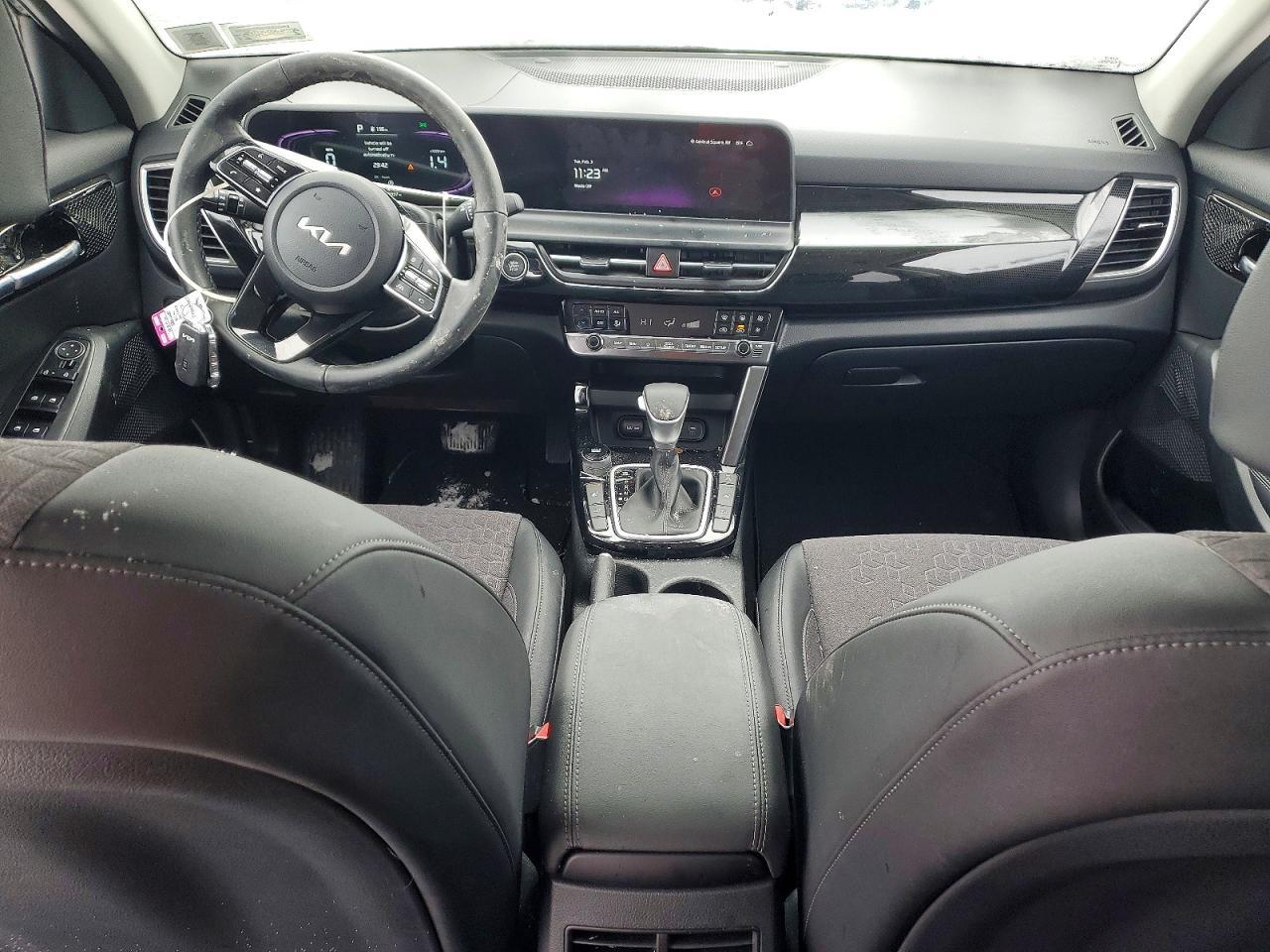 2025 Kia Seltos S - zdjęcie 8