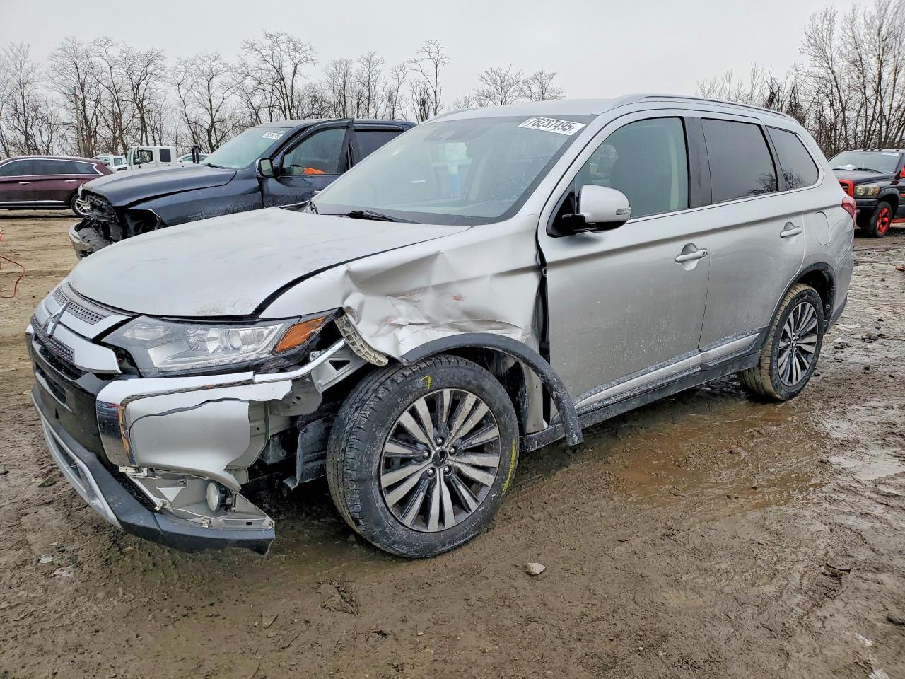 2020 Mitsubishi Outlander Se - zdjęcie główne