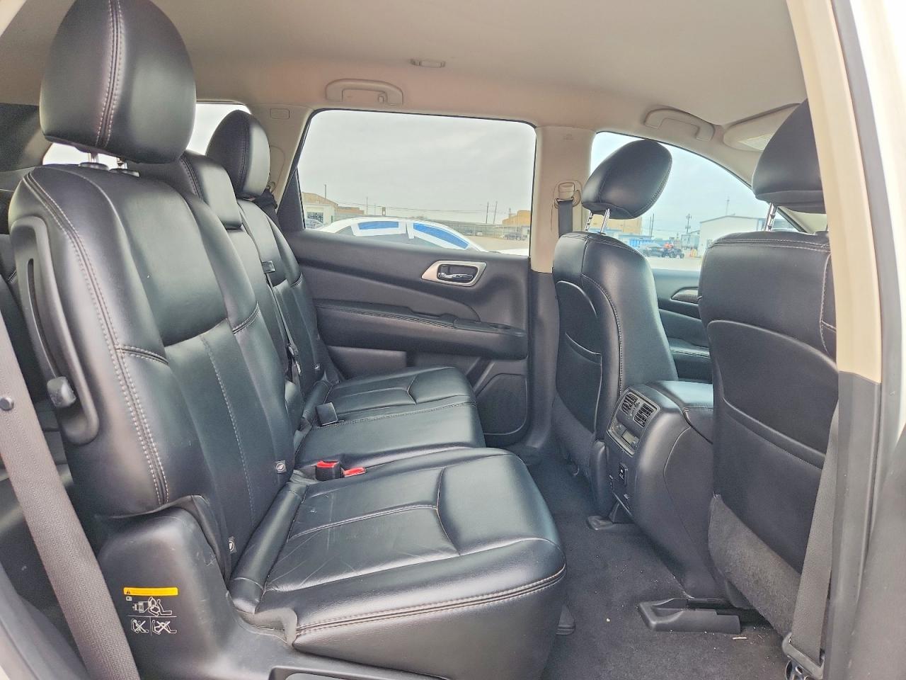 2015 Nissan Pathfinder S - zdjęcie 11