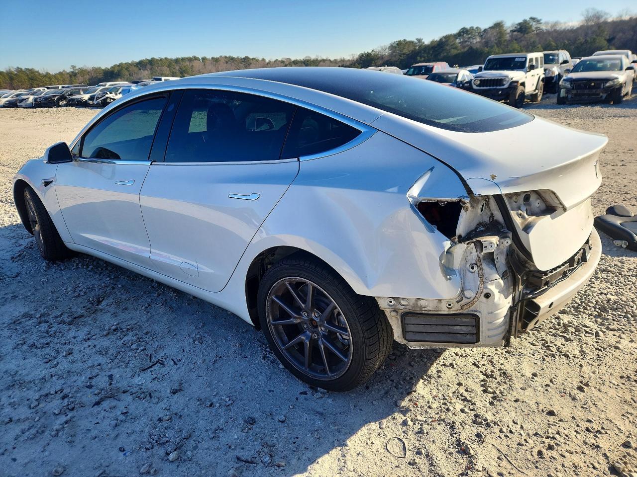2018 Tesla Model 3 - zdjęcie 2