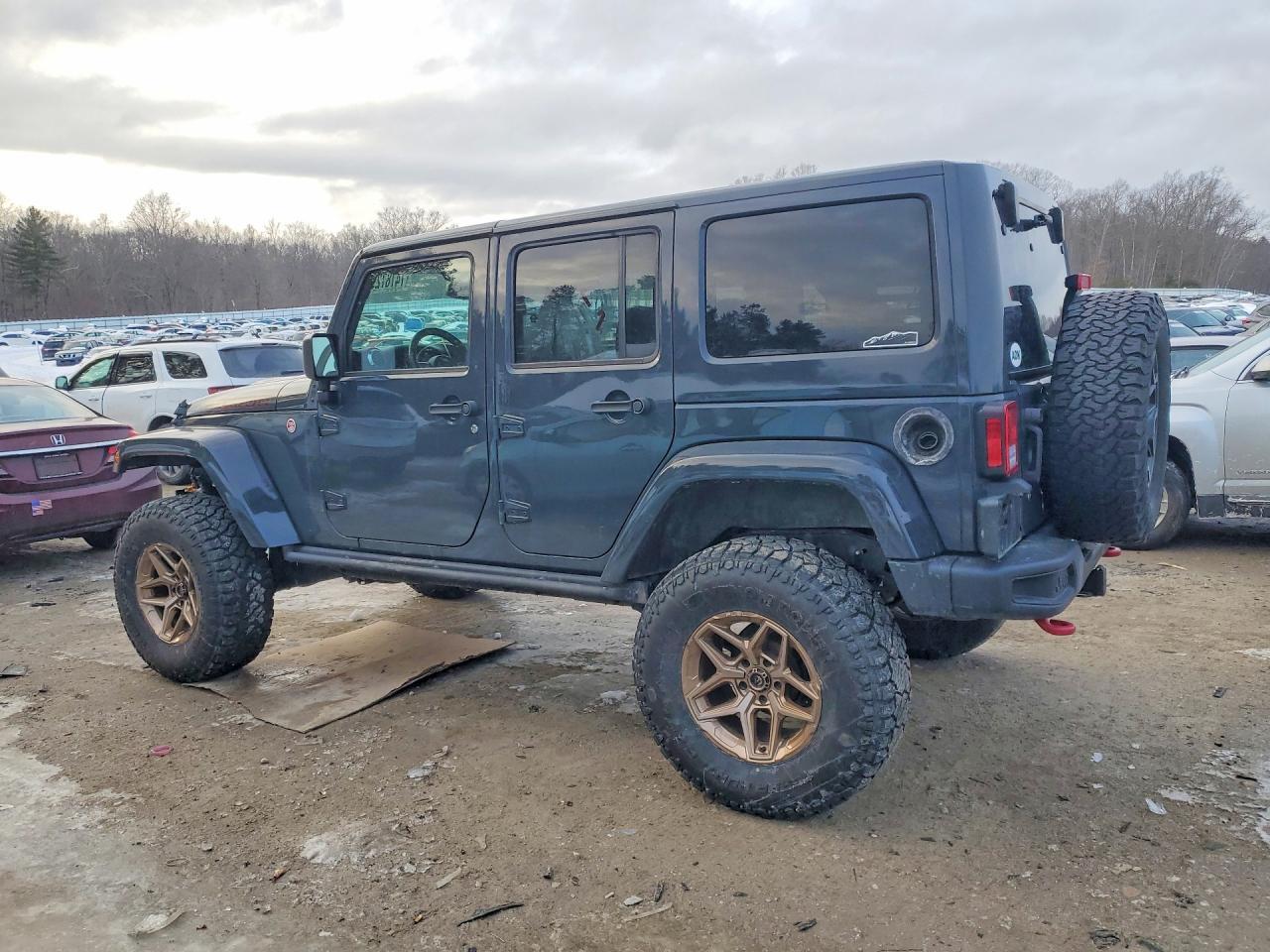 2017 Jeep Wrangler Unlimited Rubicon - zdjęcie 2