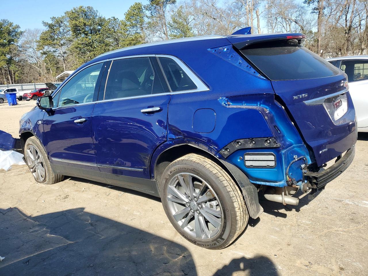 2025 Cadillac Xt5 Premium Luxury - zdjęcie 2