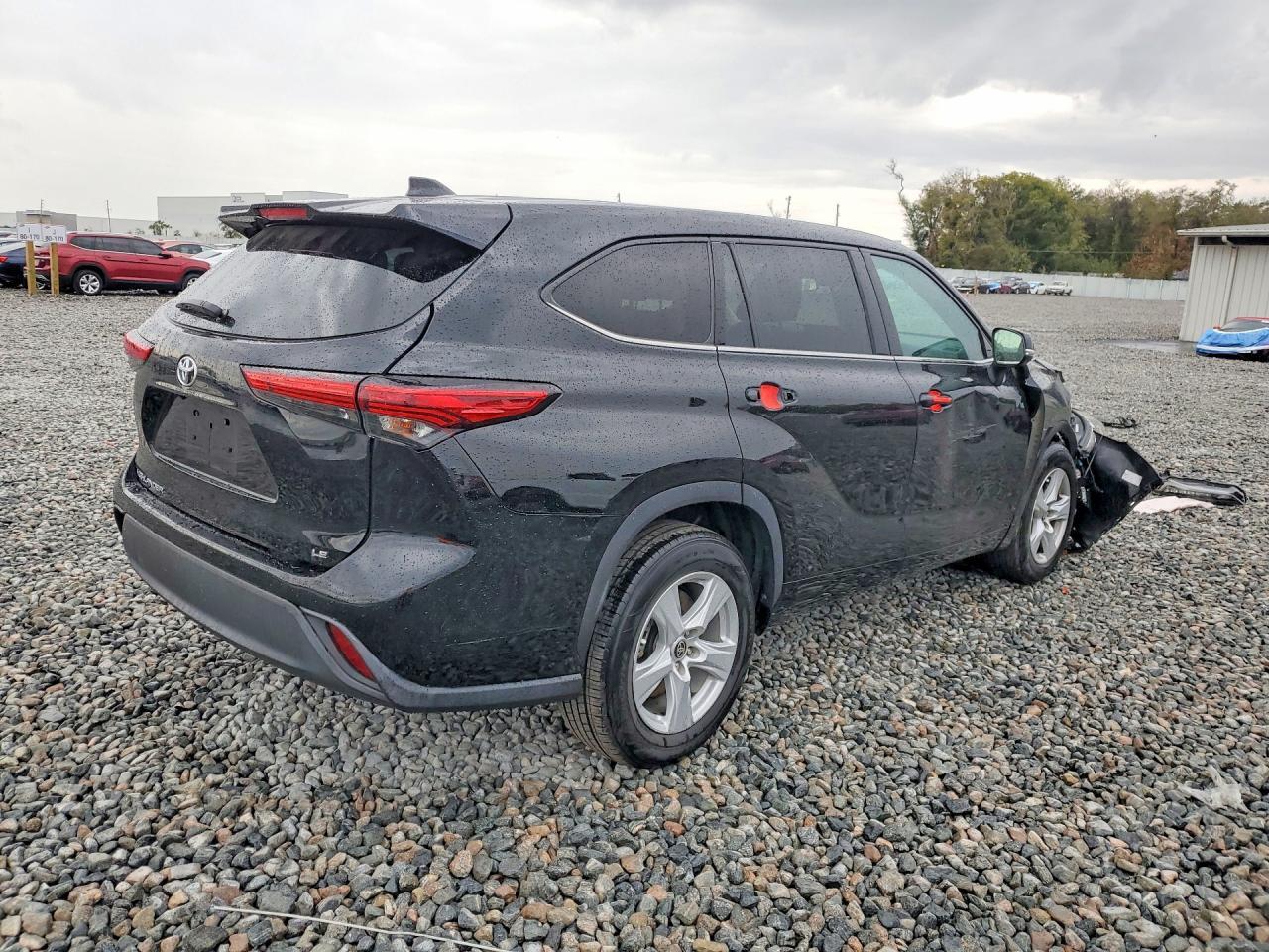 2021 Toyota Highlander Le - zdjęcie 3