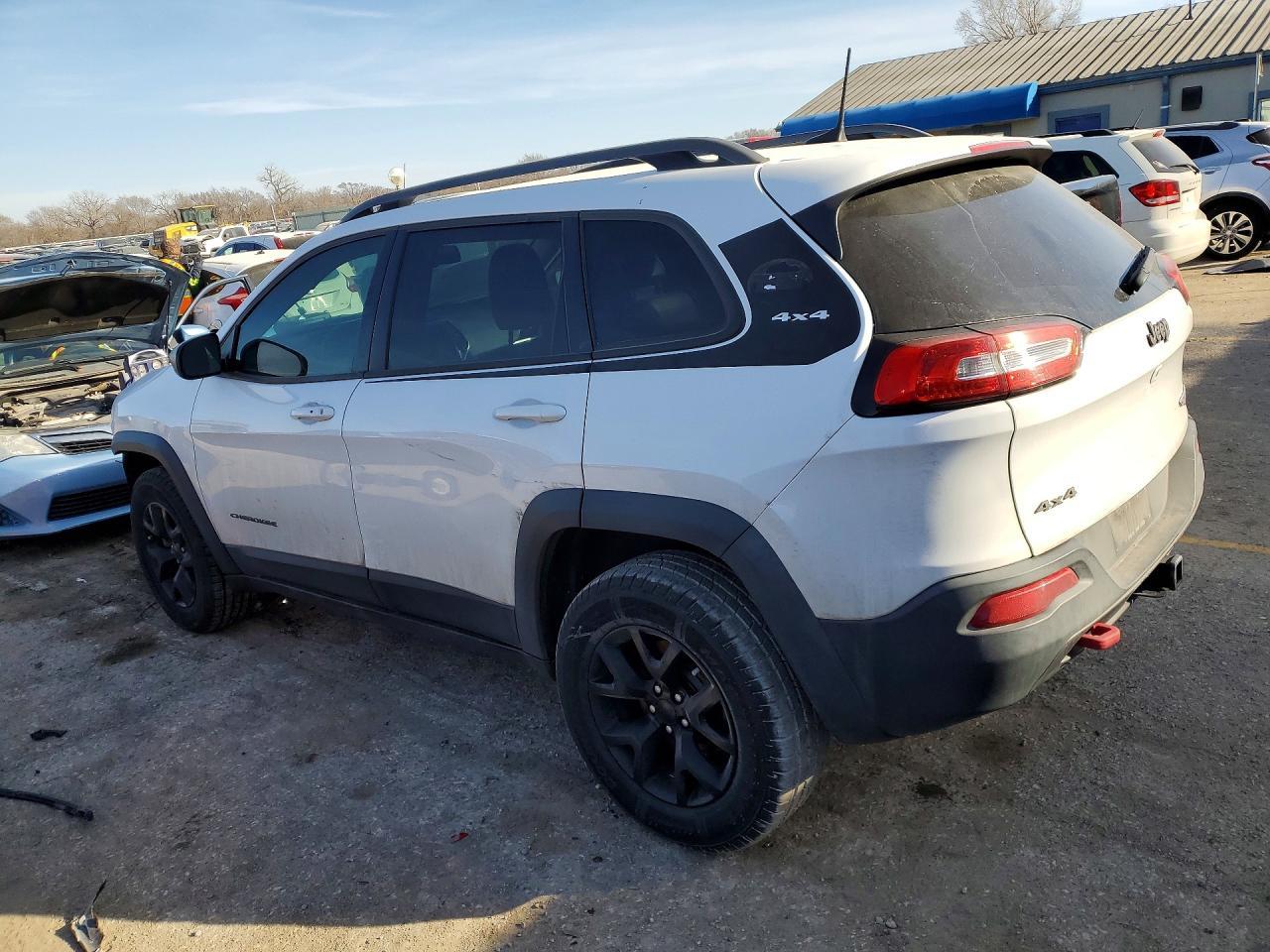 2017 Jeep Cherokee Trailhawk - zdjęcie 2