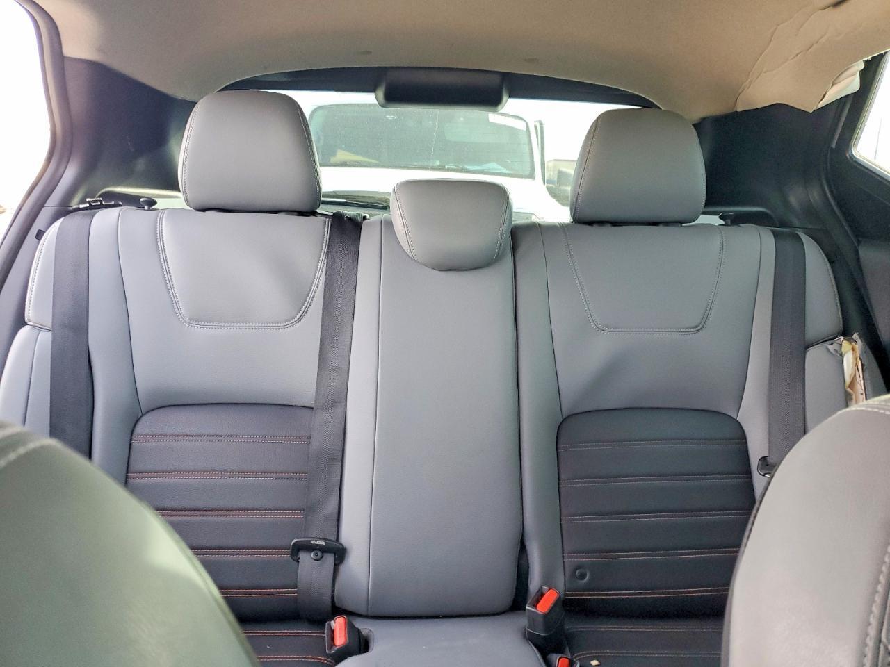 2023 Nissan Kicks Sr - zdjęcie 10