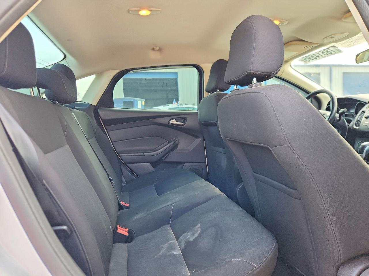 2016 Ford Focus Se - zdjęcie 10