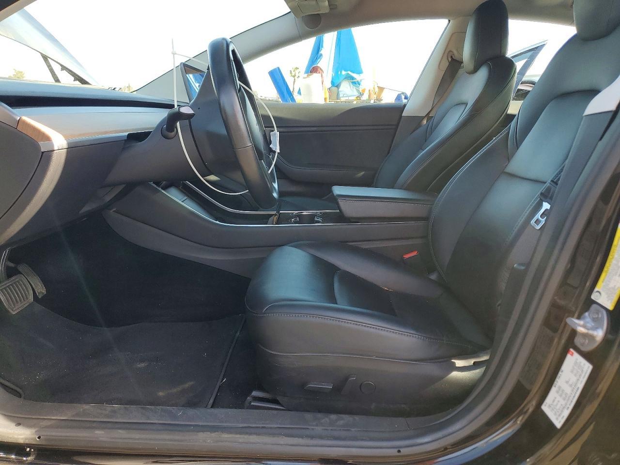 2018 Tesla Model 3 - zdjęcie 7