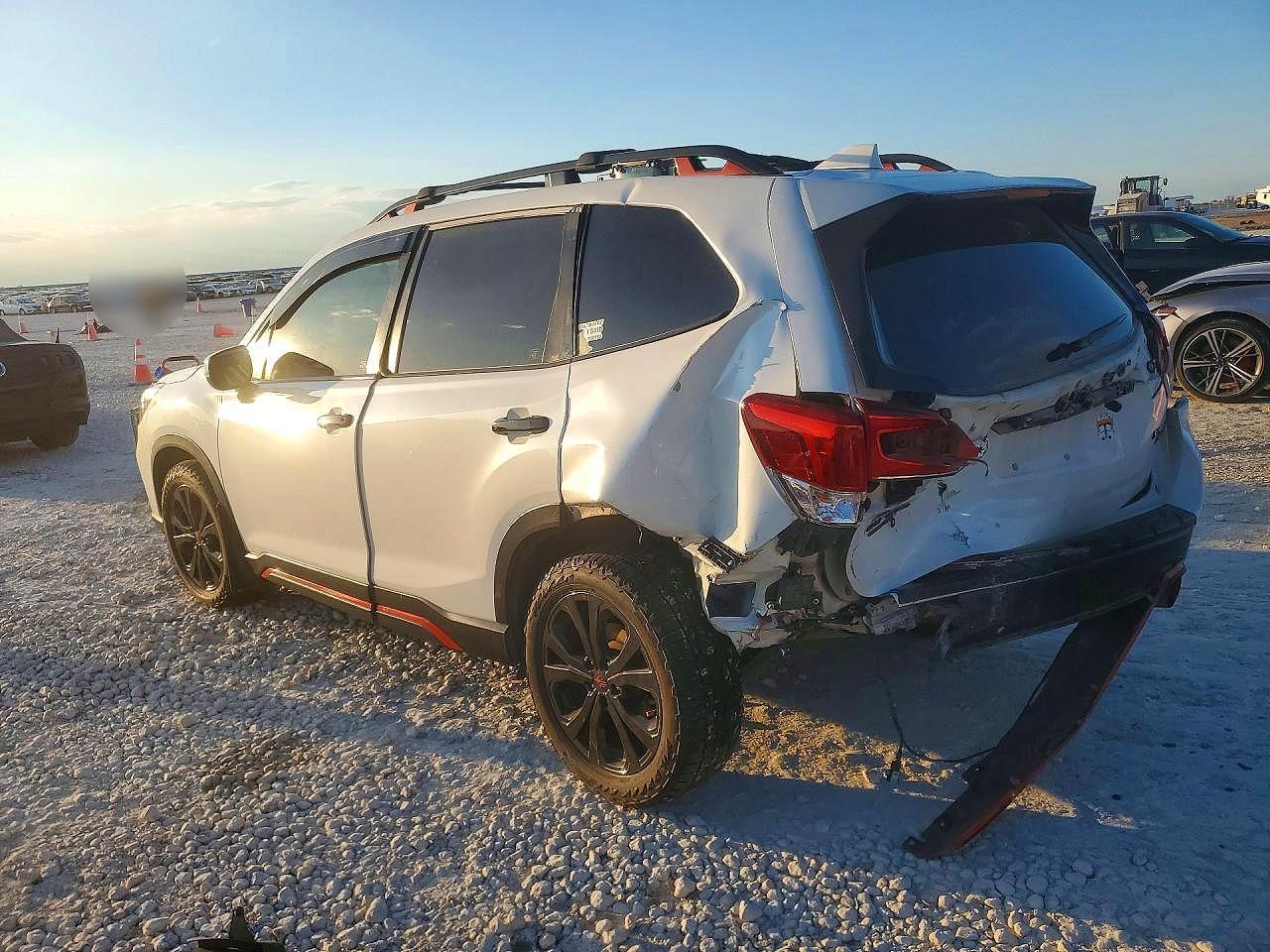 2019 Subaru Forester Sport - zdjęcie 2