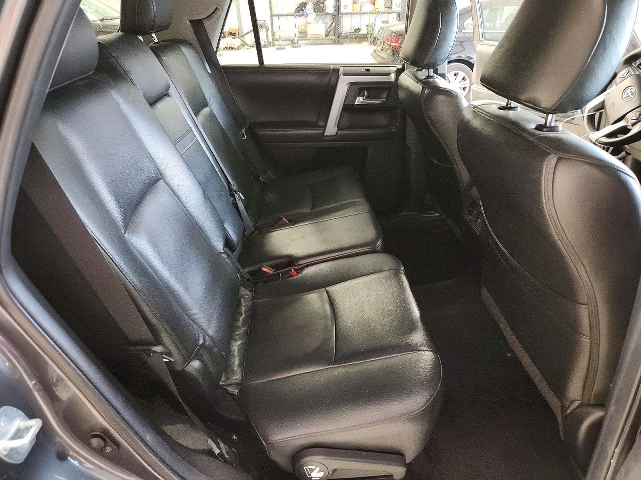 2014 Toyota 4Runner Sr5 - zdjęcie 11