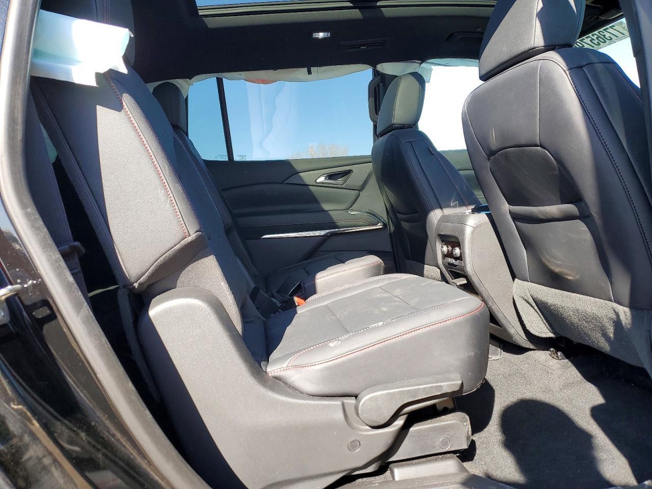 2025 Chevrolet Traverse Z71 - zdjęcie 11