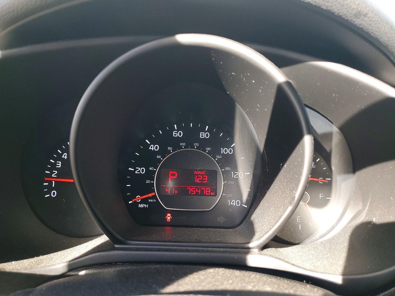 2015 Kia Soul Base - zdjęcie 9