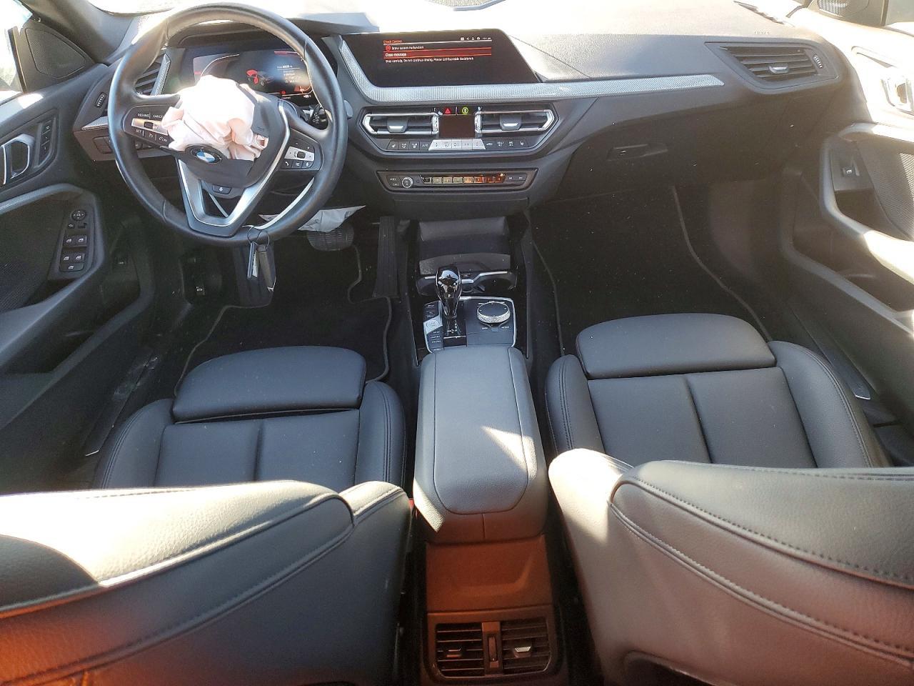 2024 BMW 228Xi - zdjęcie 8