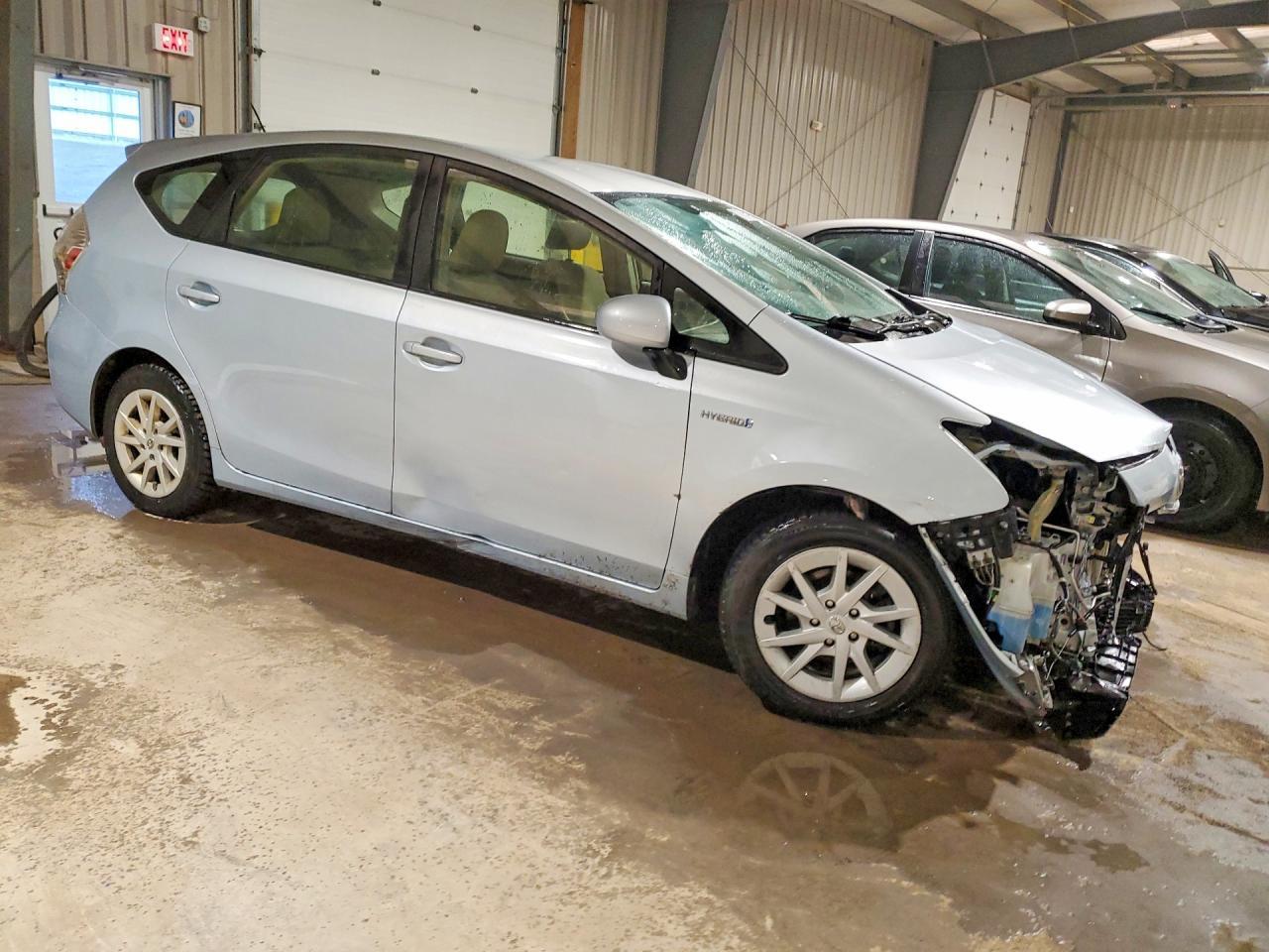 2013 Toyota Prius V Three - zdjęcie 4