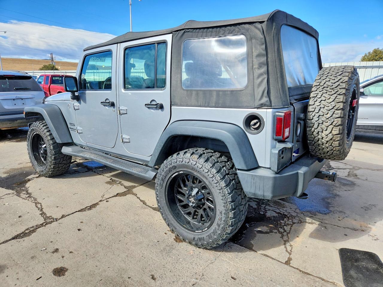 2013 Jeep Wrangler Unlimited Sport - zdjęcie 2