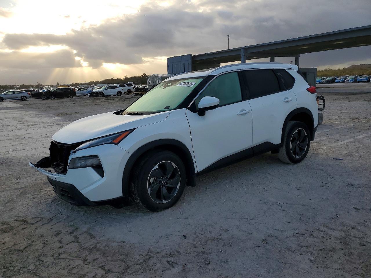 2024 Nissan Rogue Sv - zdjęcie główne