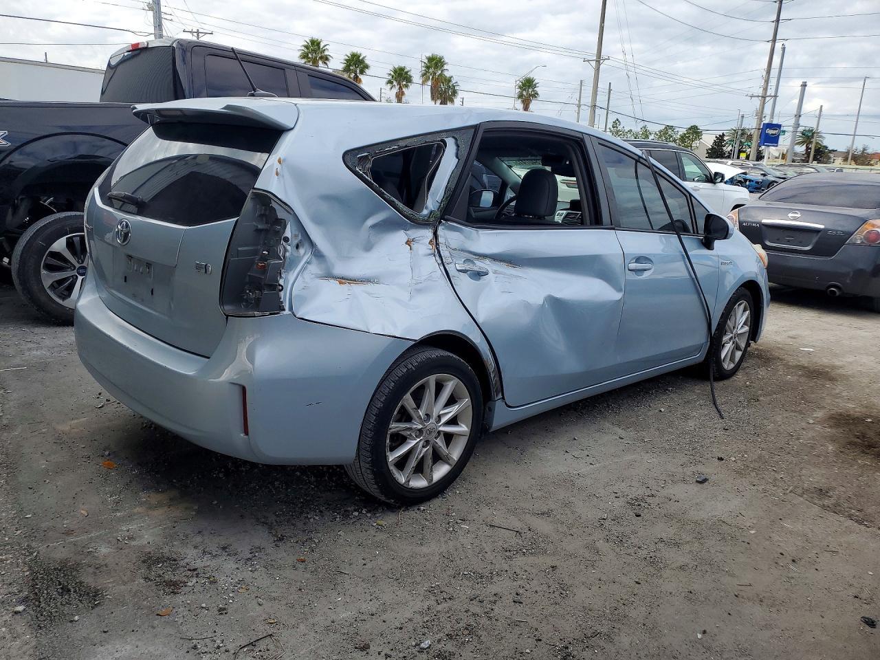 2013 Toyota Prius V Five - zdjęcie 3