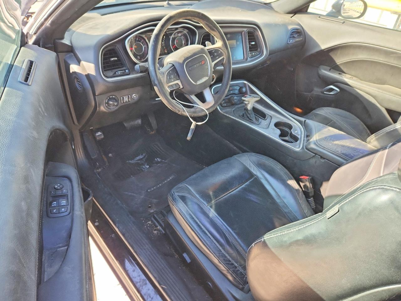 2016 Dodge Challenger Sxt - zdjęcie 8