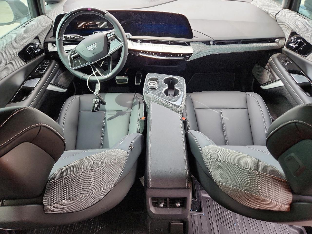 2025 Cadillac Optiq Sport - zdjęcie 8