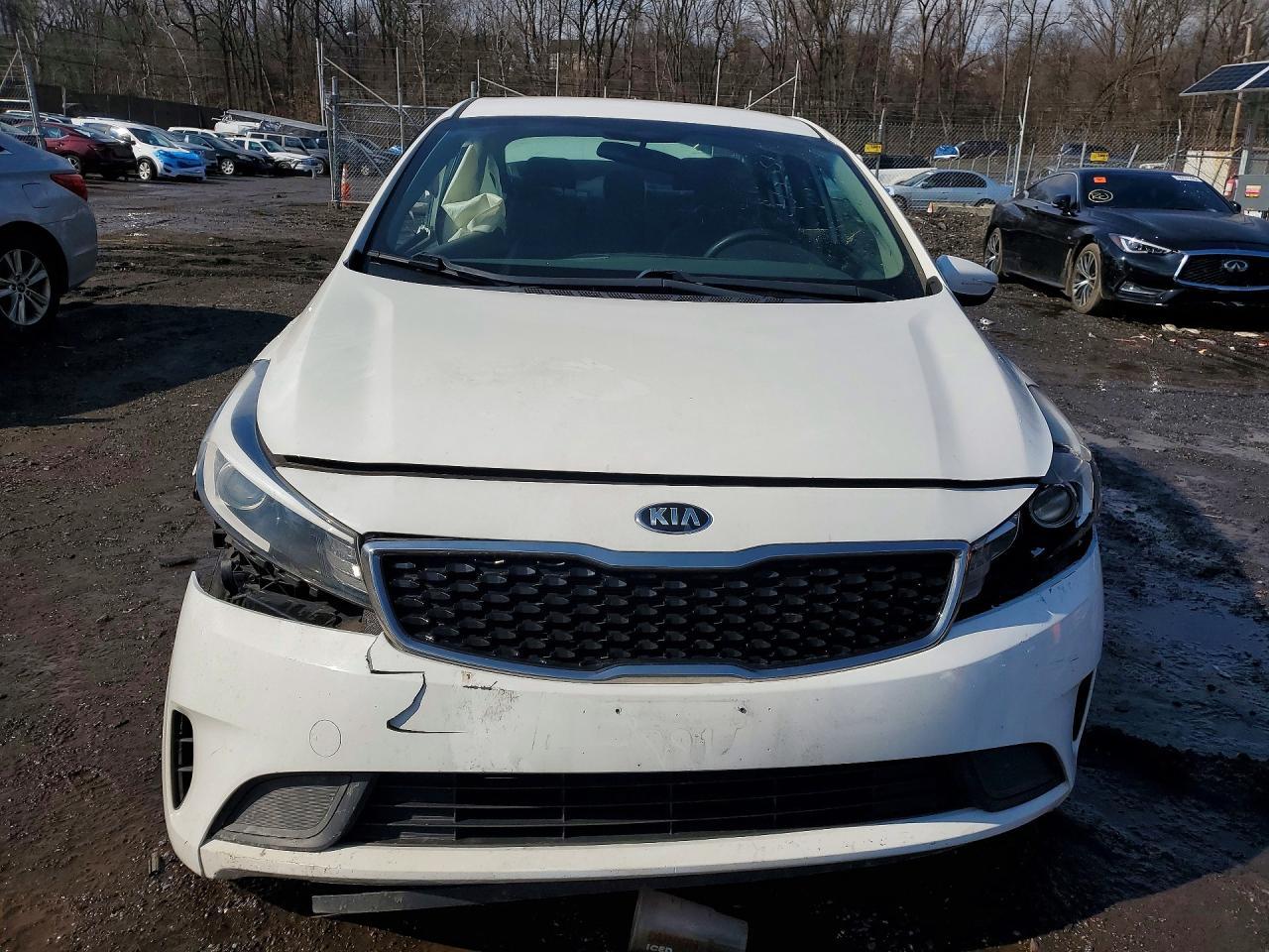 2017 Kia Forte Lx - zdjęcie 5