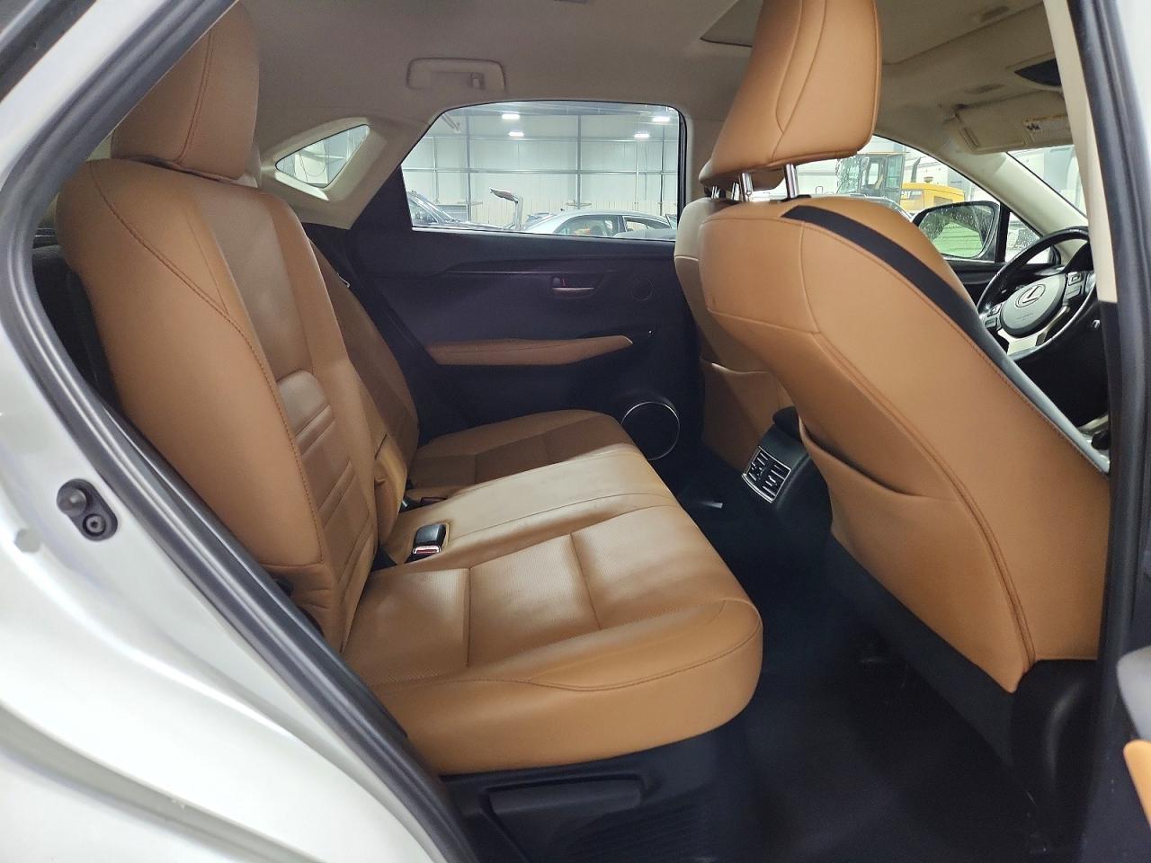 2016 Lexus Nx 200T Base - zdjęcie 10