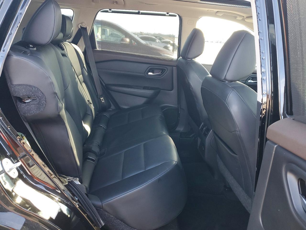 2023 Nissan Rogue Sv - zdjęcie 10