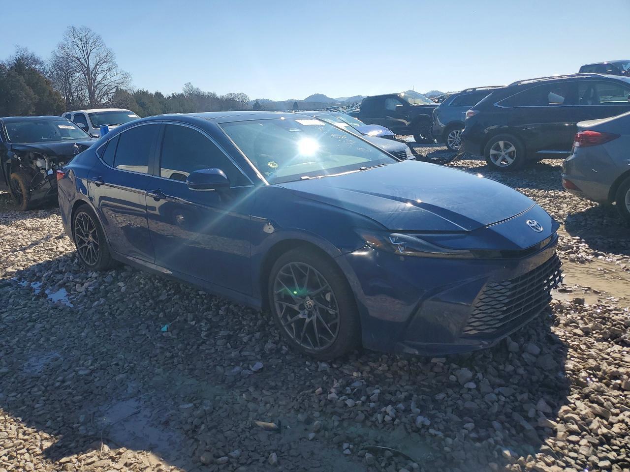 2025 Toyota Camry Xse - zdjęcie 4