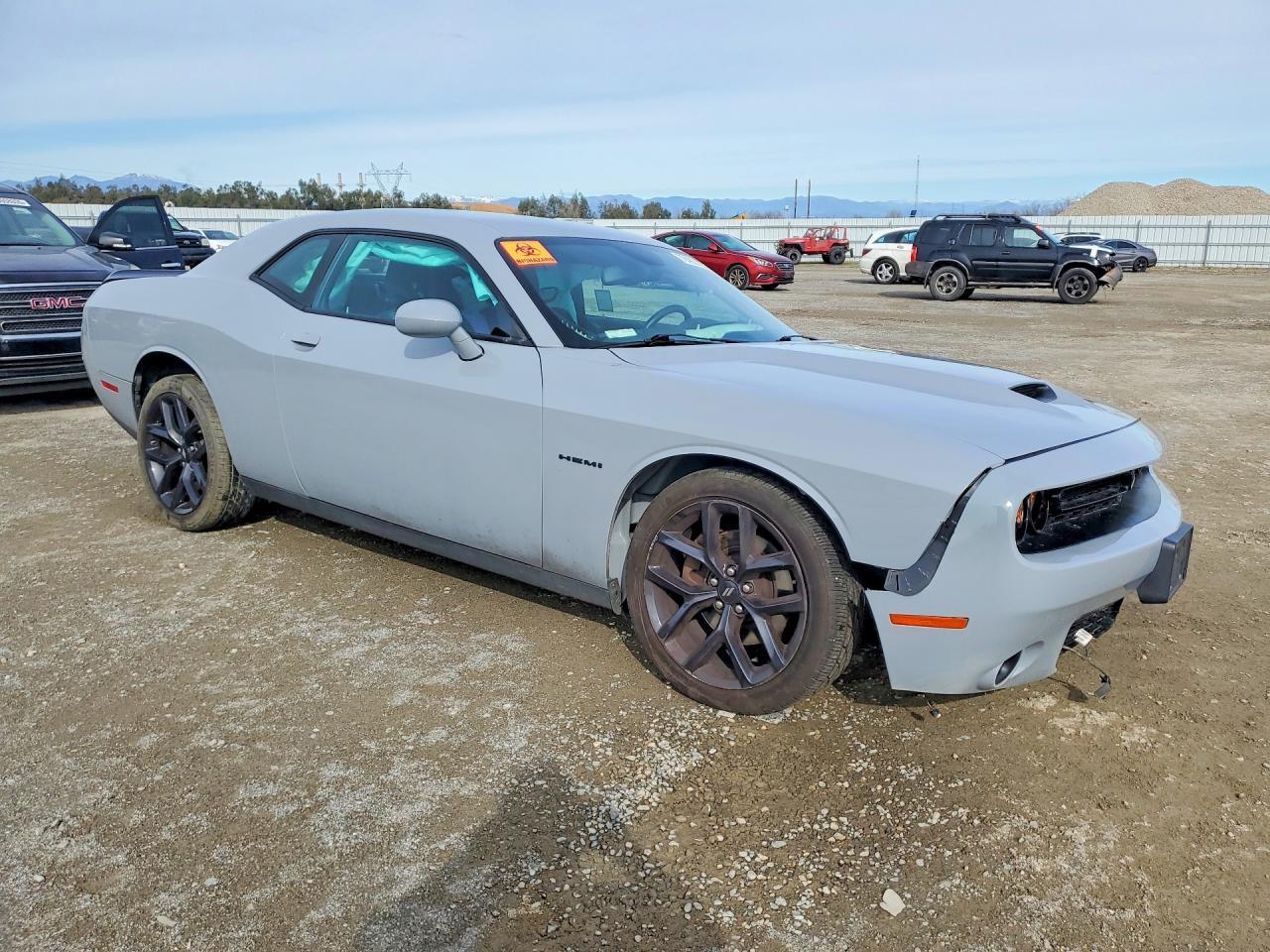 2022 Dodge Challenger R - zdjęcie 4