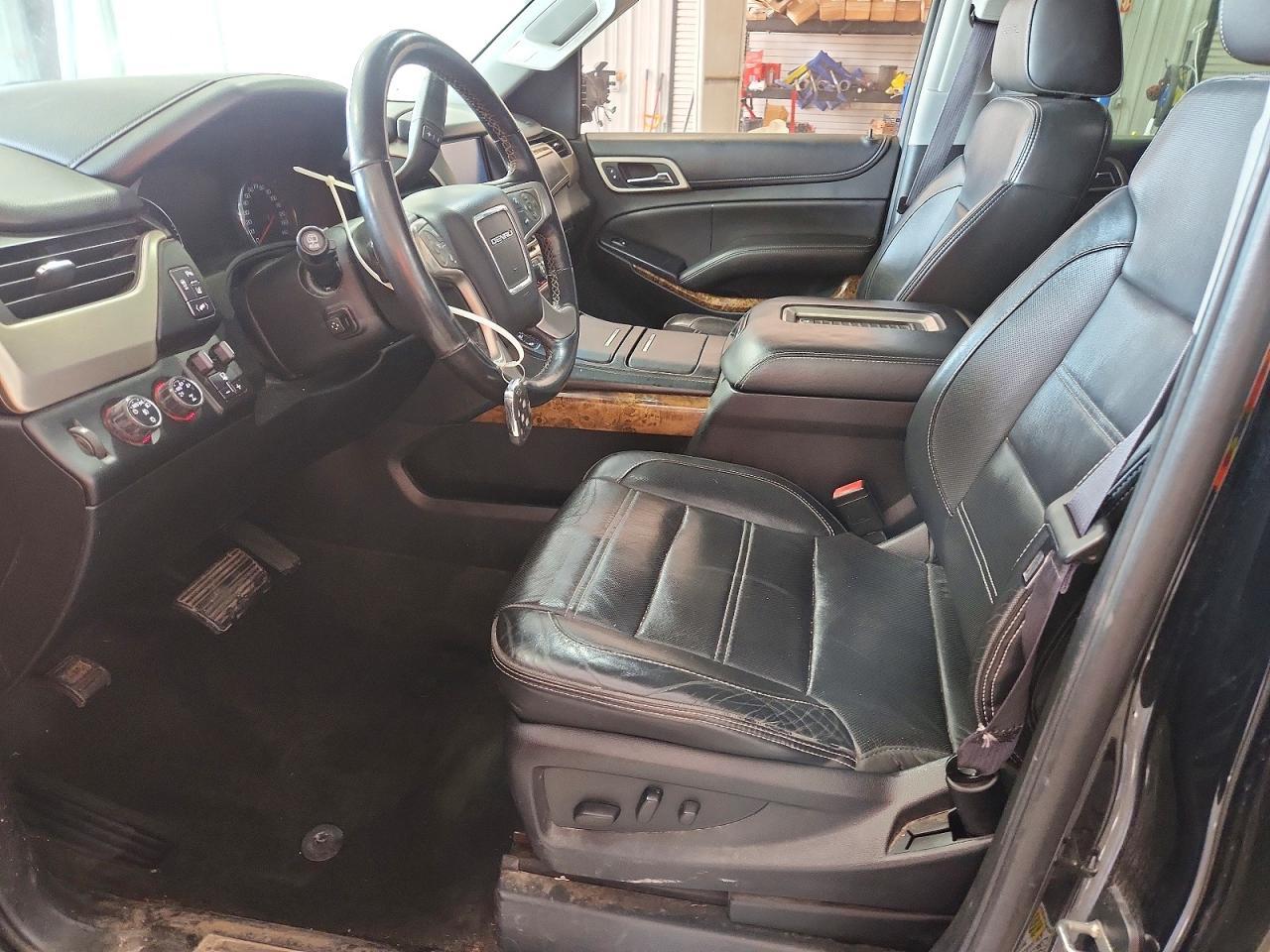 2015 GMC Yukon Xl Denali - zdjęcie 7