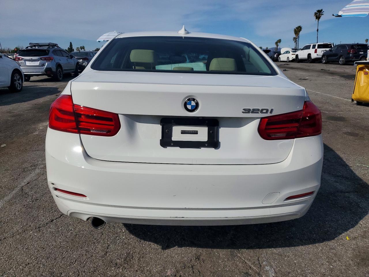 2018 BMW 320 I - zdjęcie 6