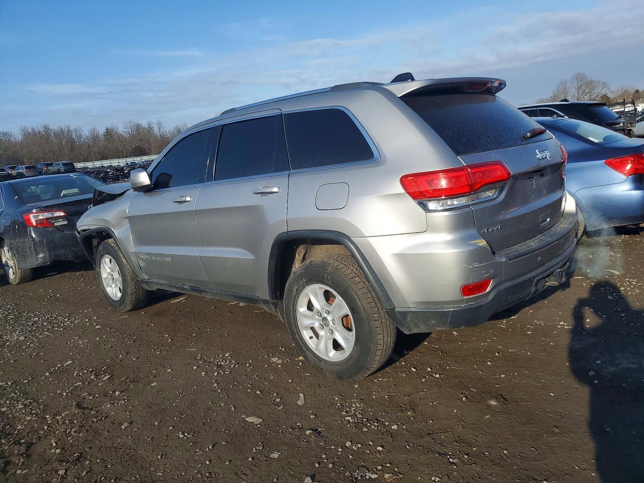 2016 Jeep Grand Cherokee Laredo - zdjęcie 2