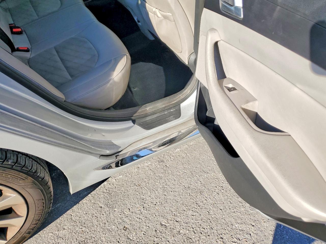 2015 Hyundai Sonata Sport - zdjęcie 10