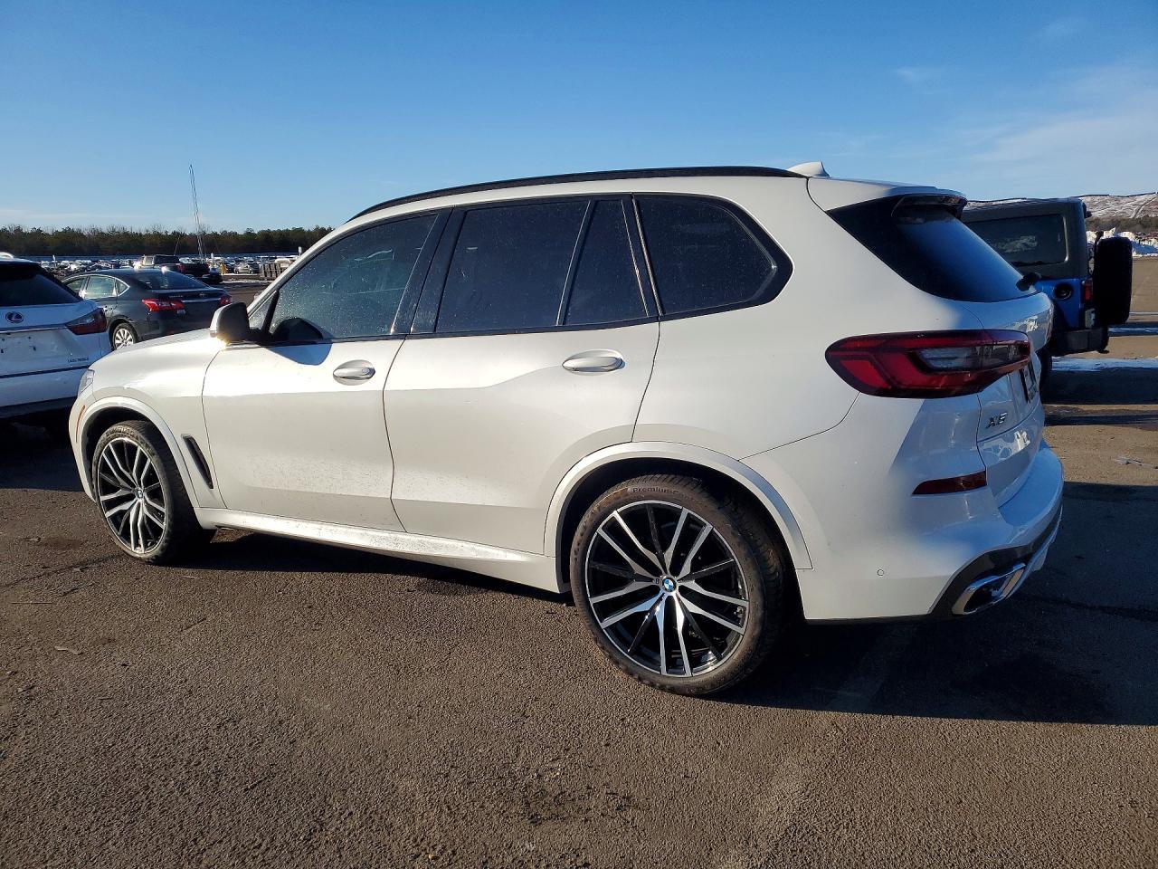 2019 BMW X5 xDrive40I - zdjęcie 2