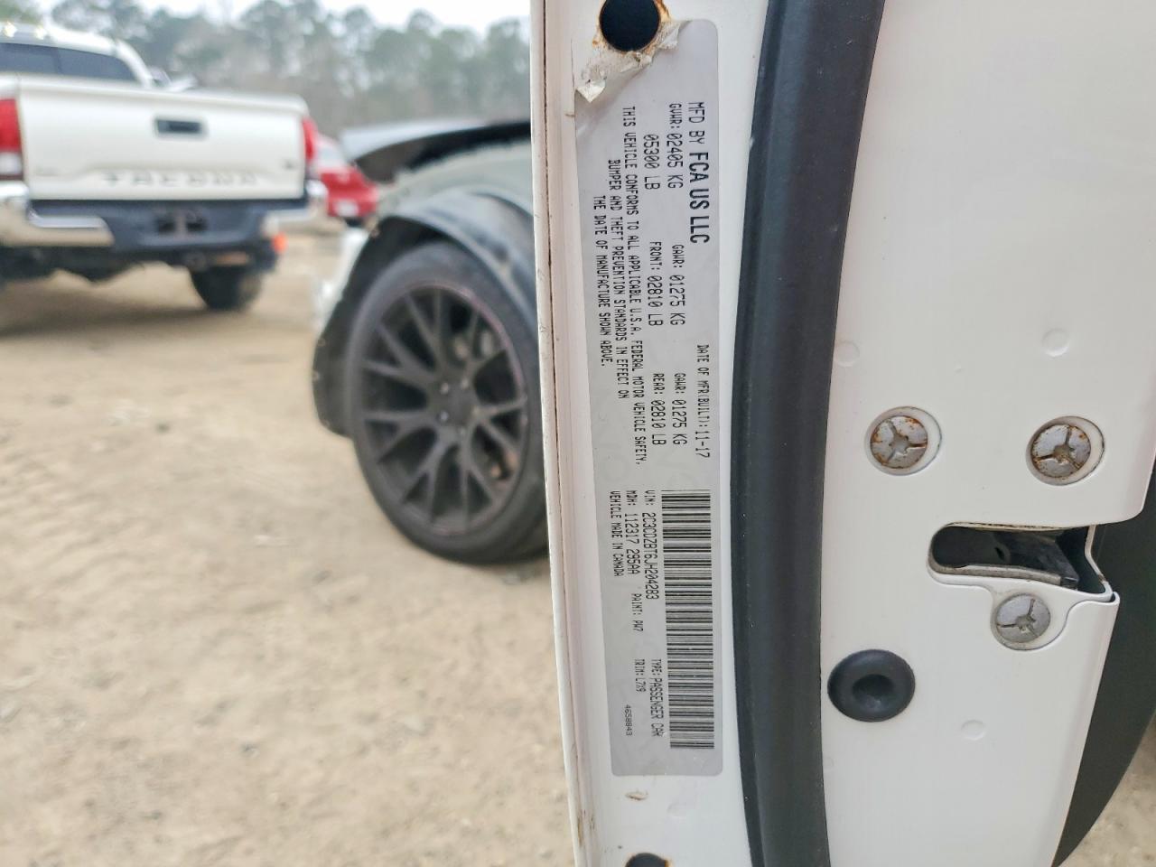 2018 Dodge Challenger R/T - zdjęcie 13