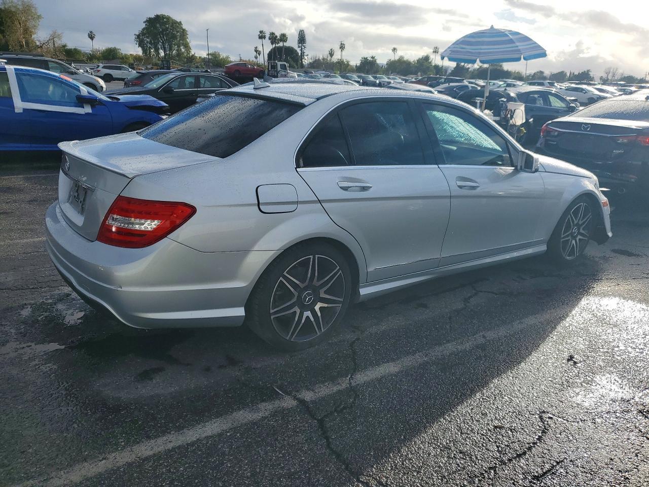2014 Mercedes-Benz C 250 - zdjęcie 3