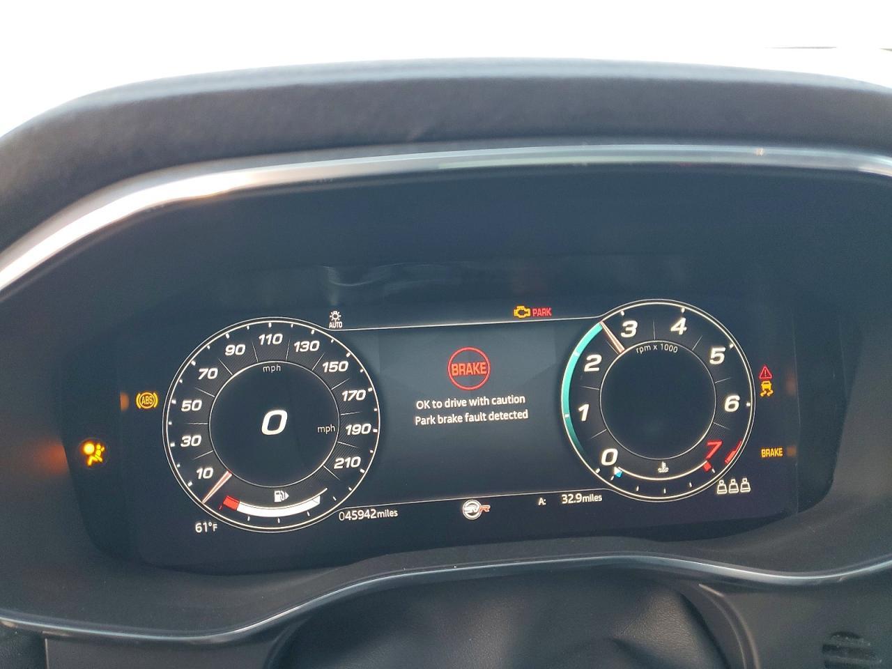 2021 Jaguar F-Pace Svr - zdjęcie 9